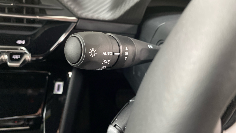 Peugeot 2008 1.2 PureTech Allure 5dr Petrol Estate